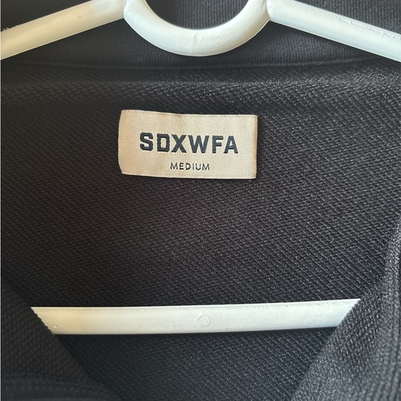 SARAH'S DAY X WHITE FOX UNDERCARD
CROPPED SWEATER BLACK - Picture 6 of 6